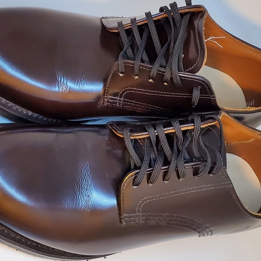 Red wings shoes